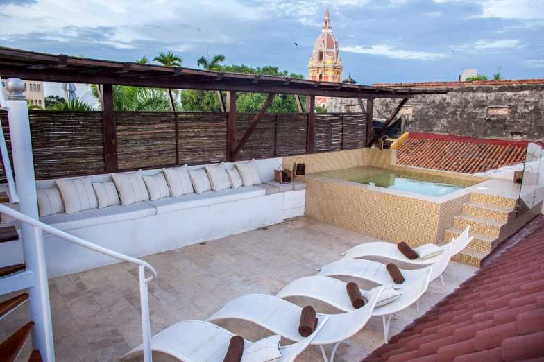 Rooftop terrace with pool