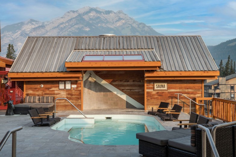 Moose Hotel & Suites