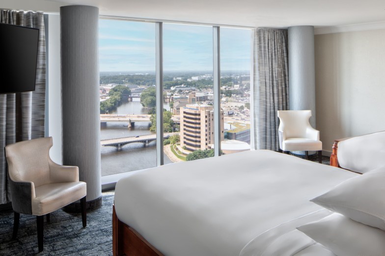 Amway Grand Plaza, Curio Collection by Hilton