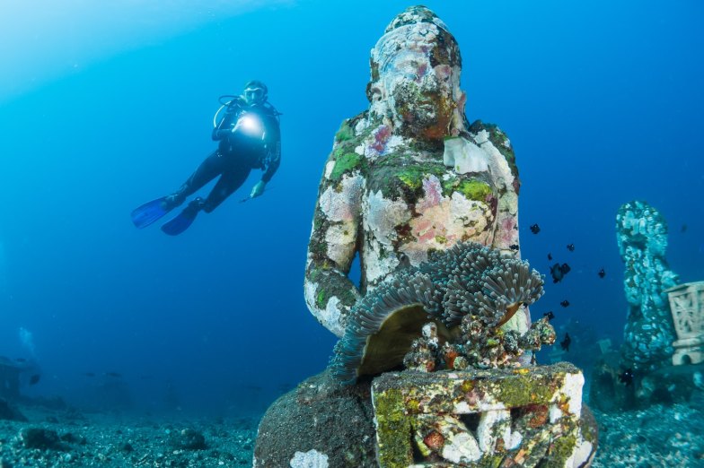 Scuba diving from Sanur