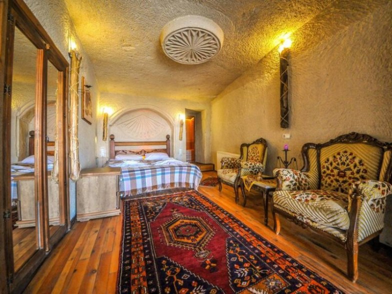 Senior Cave Suite